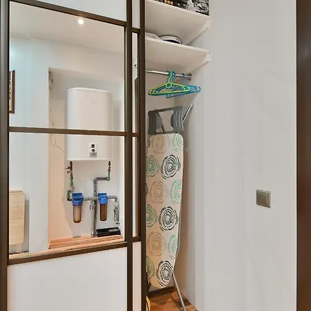 Modern Studio-apartment In The Centre