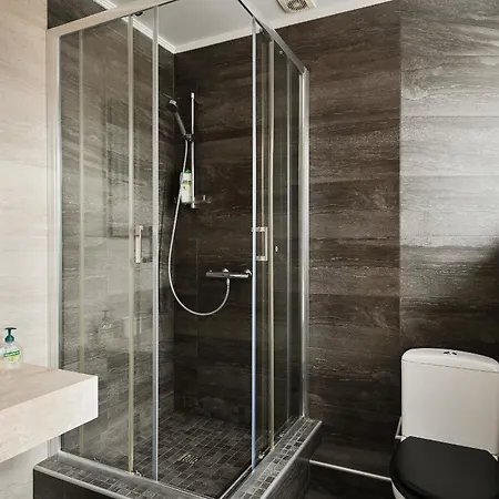Apartment Modern Studio-apartment In The Centre, Free Parking Riga